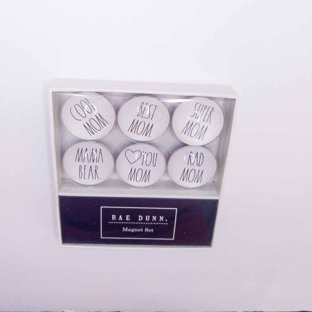 Rae Dunn. Best Mom Magnet Set New White Gift Glass Decor